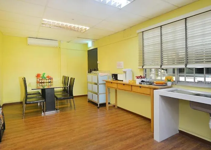 Vintage Inn @ Clarke Quay Singapore